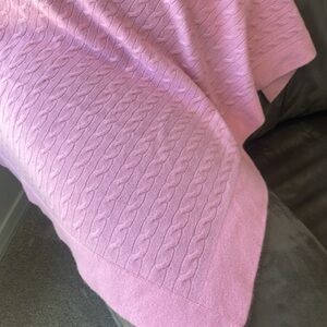 100%Cashmere baby blanket. Perfect condition. Pink
